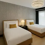Elan Hotel